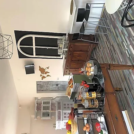 Szálloda Maison 44 Master